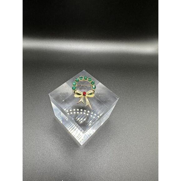 Vintage Eisenberg Ice Signed Gold Tone Rhinestone Christmas Wreath Brooch - Picture 1 of 9